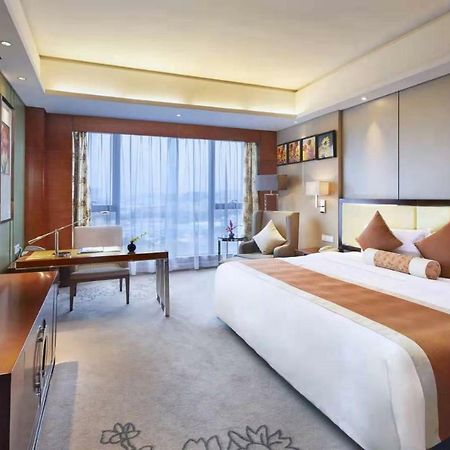 Guangzhou Changfeng Gloria Plaza Hotel Exterior photo