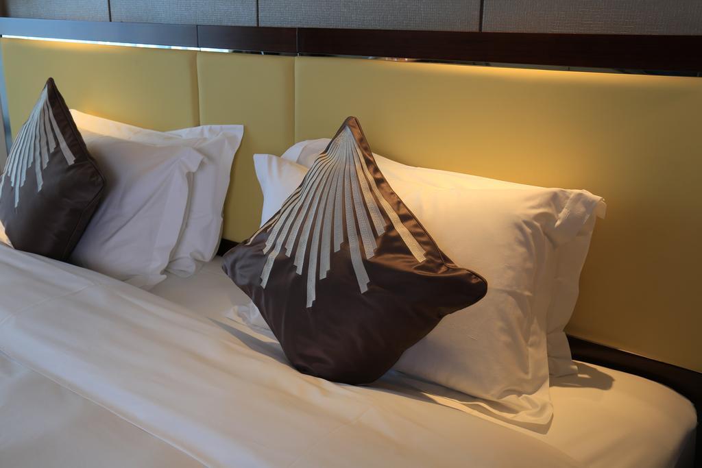 Guangzhou Changfeng Gloria Plaza Hotel Room photo