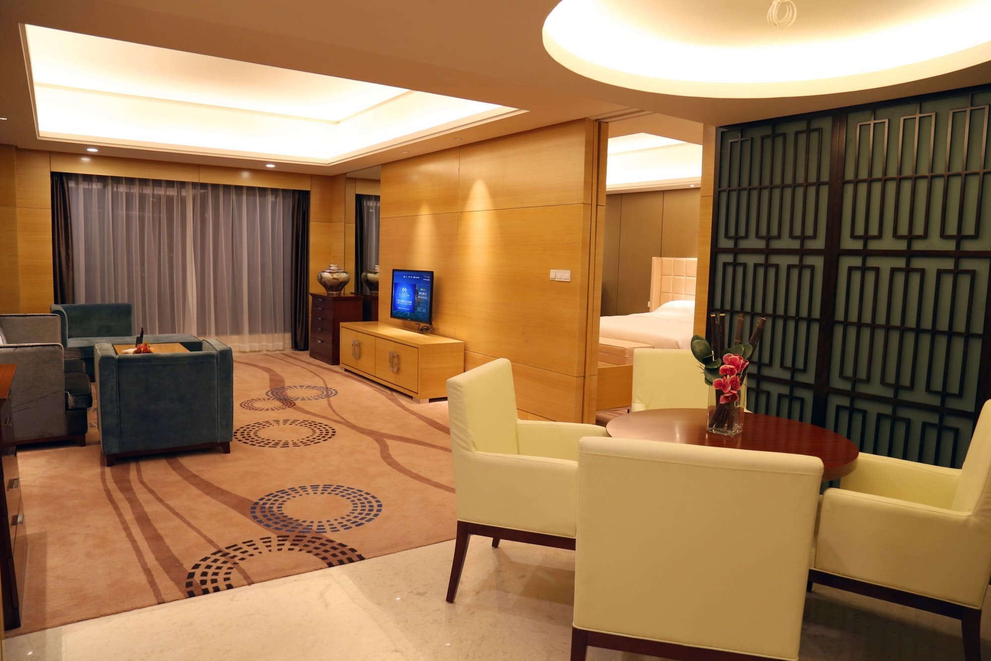 Guangzhou Changfeng Gloria Plaza Hotel Exterior photo